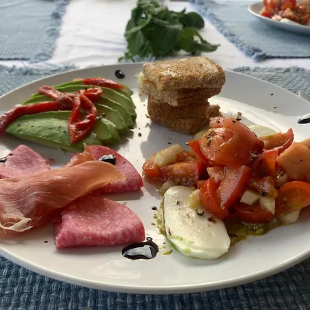 Casa Hermosa Михас