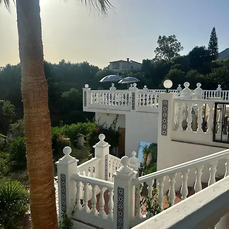 Casa Hermosa Михас