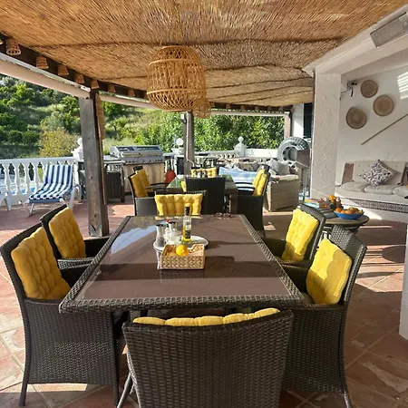 Bed & Breakfast Casa Hermosa 4*